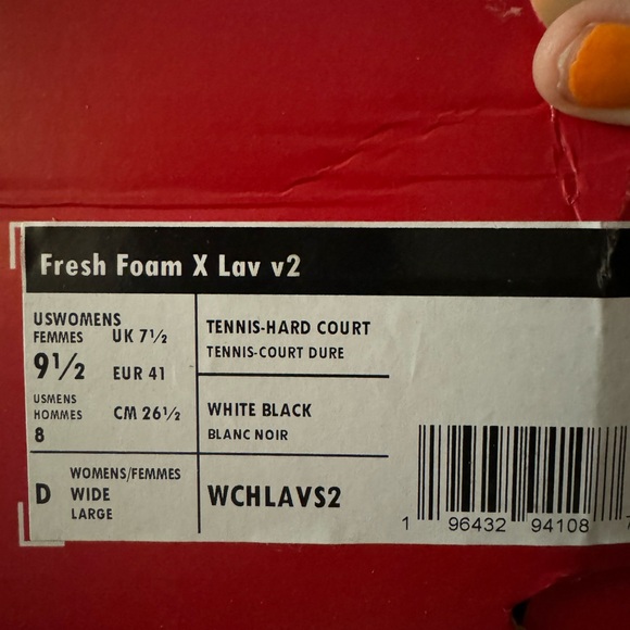 Woman’s New Balance Tennis shoes. Brand new. - Picture 3 of 5